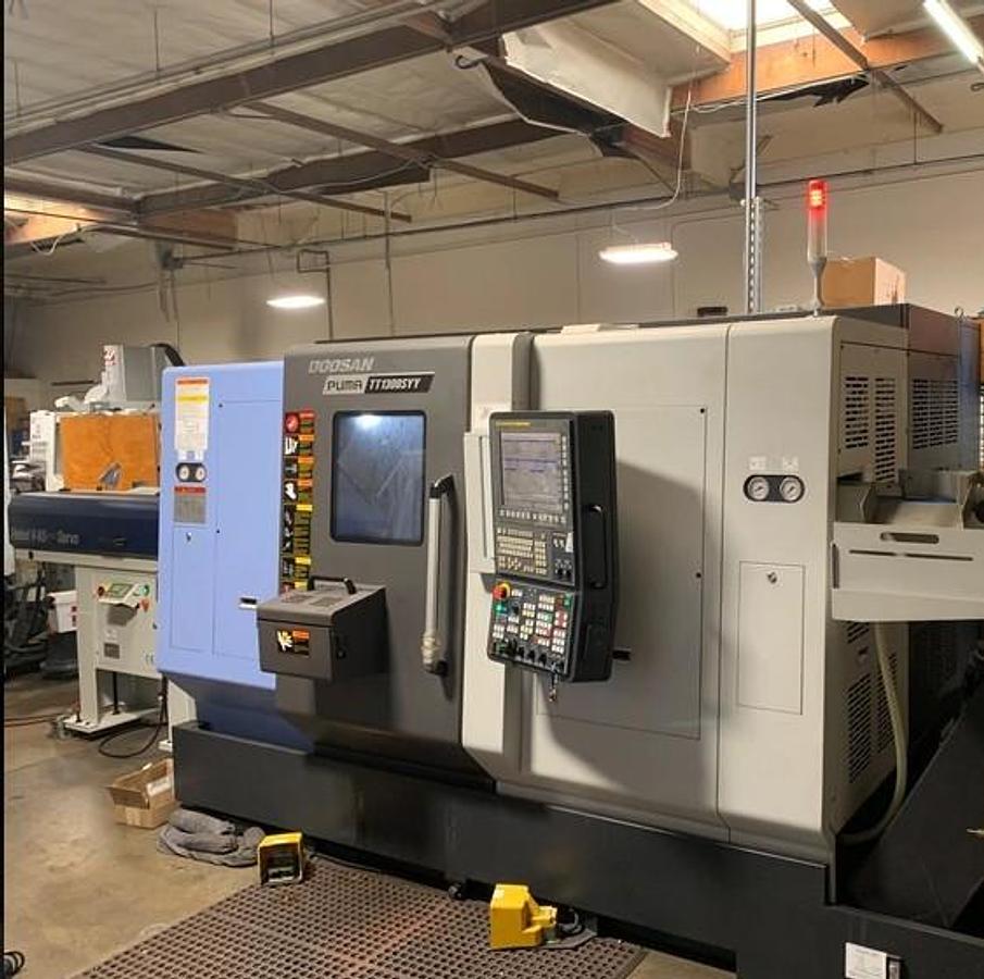 Used 2019 Doosan Puma TT1300SY Twin Spindle/Twin Turret, Y Axis Mill Turn Lathe, Barfeed, Parts Conveyor, 