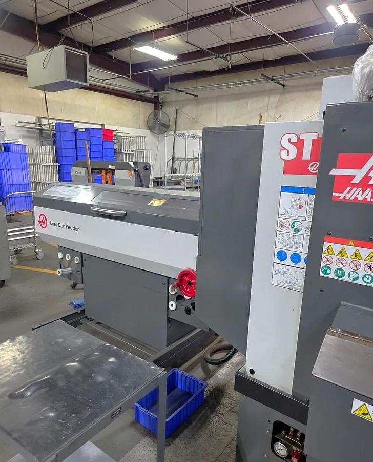 Used 2021 Haas ST-10M with LIve Milling, Haas Barfeed, Tailstock, Tool Presetter, Parts Catcher, Chip Conveyor