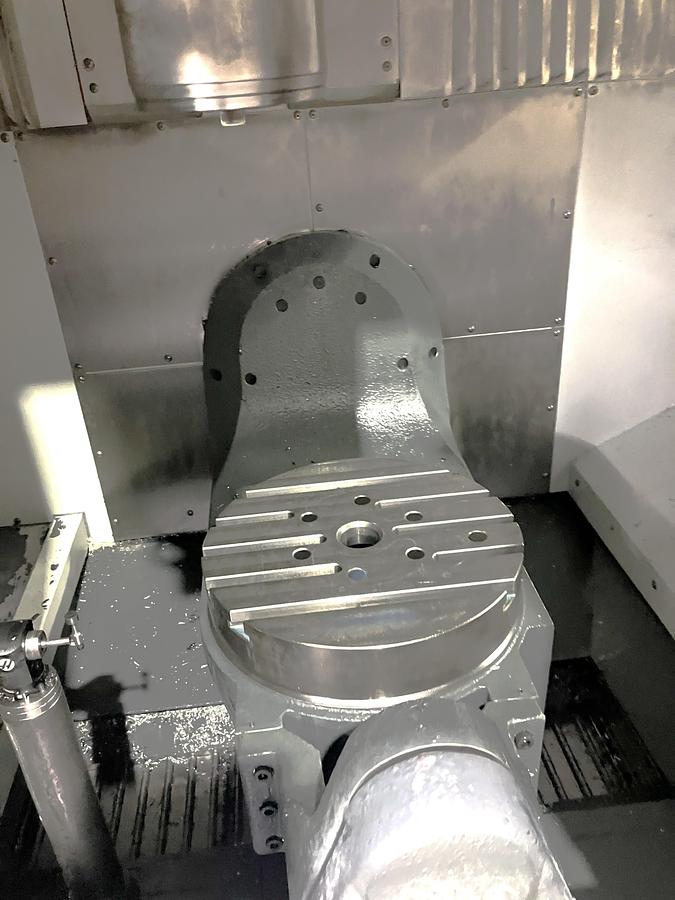 Used 2021 Haas UMC-500SS 5 Axis Universal Machining Center with Coolant Thru Spindle, Probing, HSM, Conveyor, 50 Station ATC