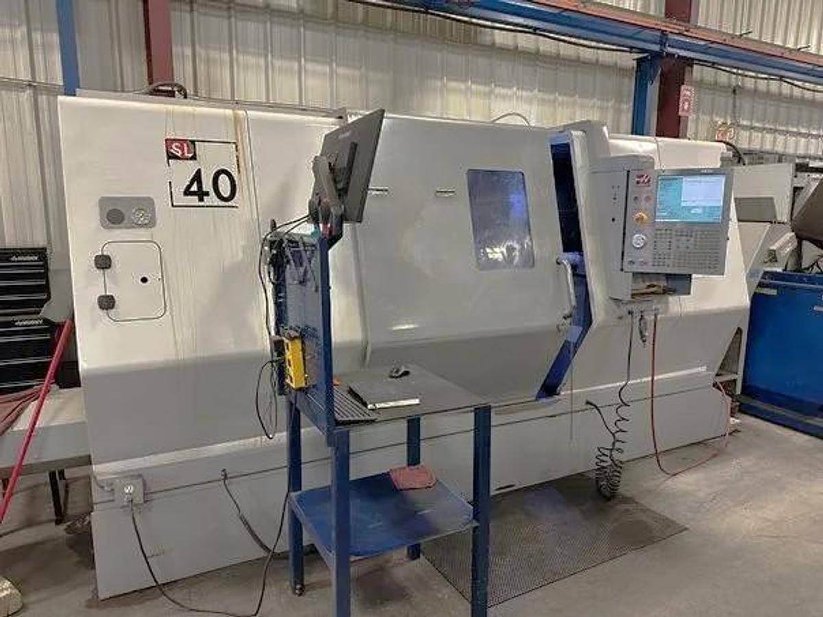Used 2008 Haas SL-40T with 15" Hyd. Chuck, Tool Presetter, Tailstock, Chip Conveyor, Geared Head, Block Style Turret, 4" Bar Capacity