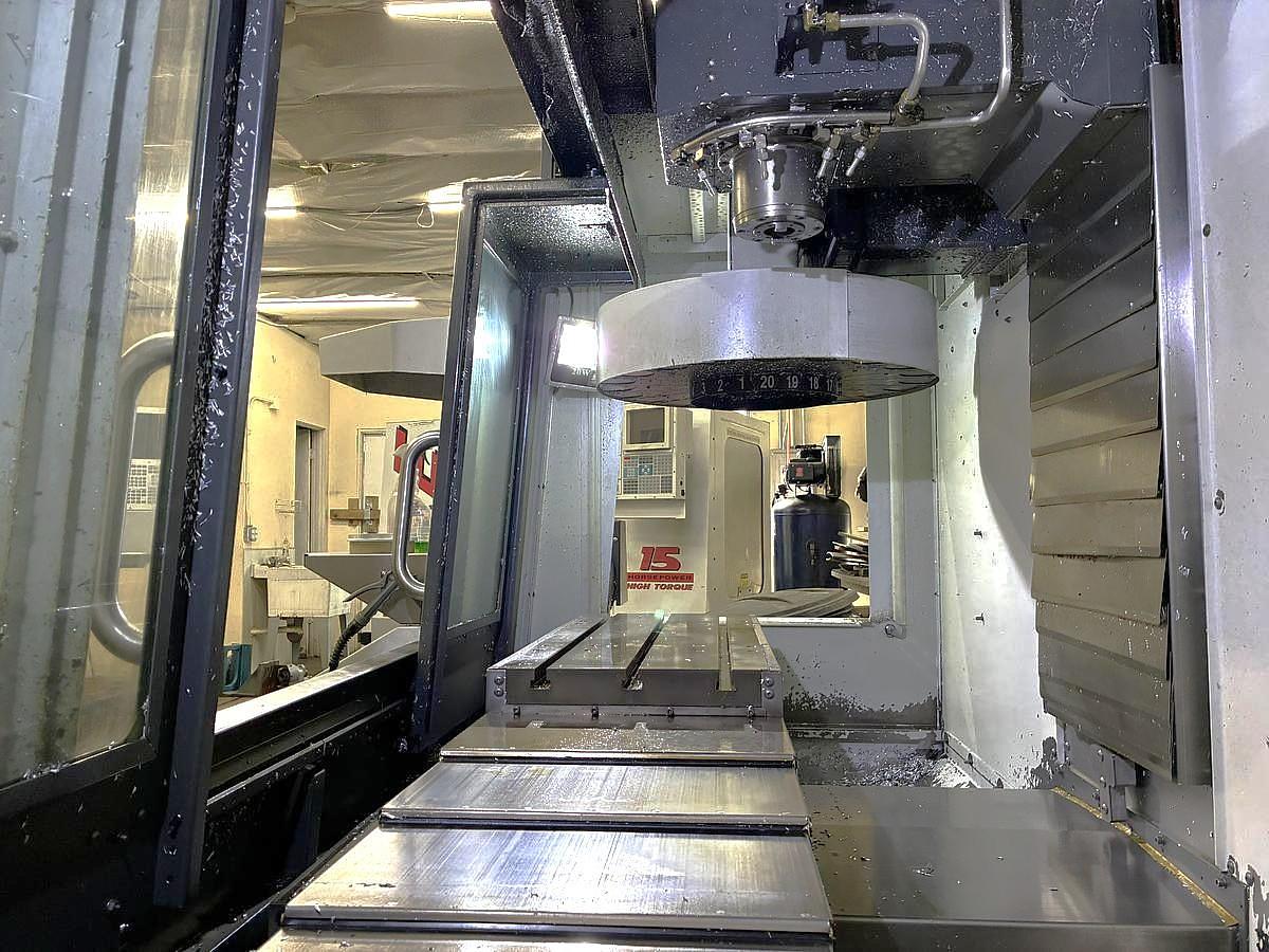 Used 2017 Haas VF2 with Chip Auger, Rigid Tapping, 8100 RPM, 20 Station Umbrella ATC, ONLY 3,429 Feed Cutting Hours !!