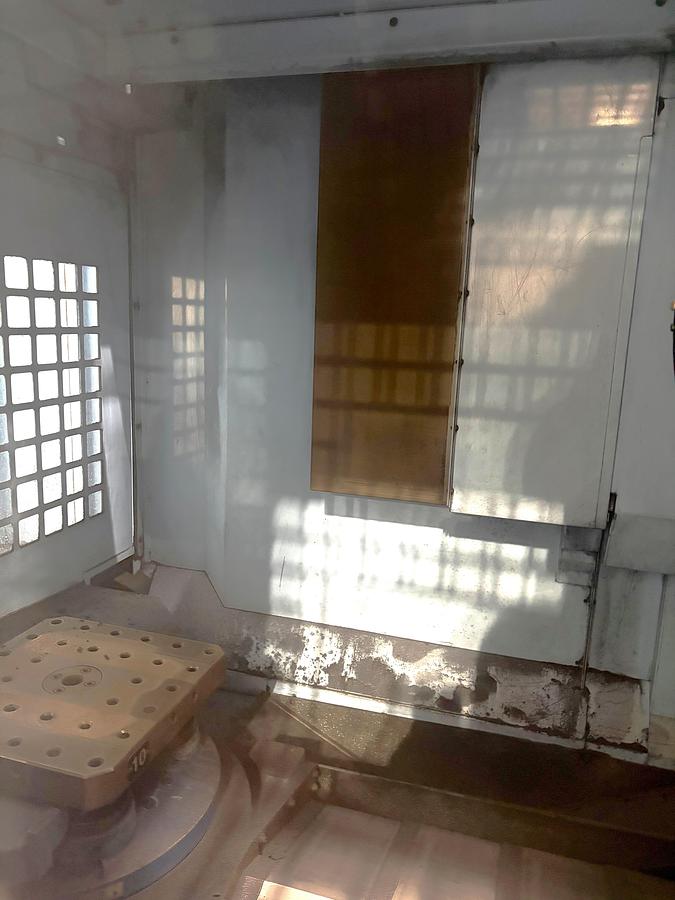 Used 2007 Matsuura H.Plus 300-PC11 Horizontal Machining Center with 11 Pallet Pool, Full 4th, 40 Station ATC, NEW Chip Conveyor & Coolant Tank