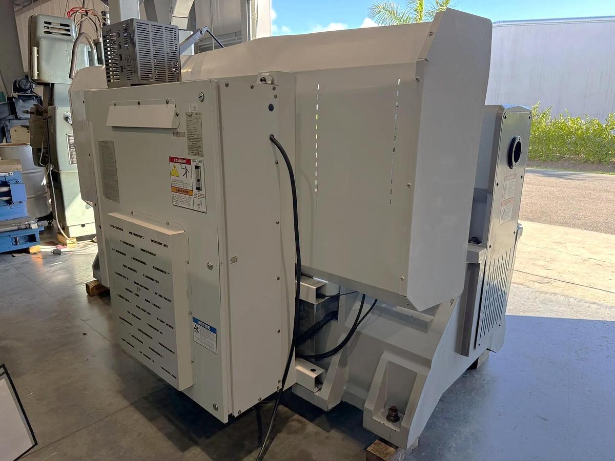 Used 2006 Haas TL-3 with Tailstock, 12" Chuck, Visual Quick Code Programming, Manual Hand Wheels, 2,862 Spindle Run Hours