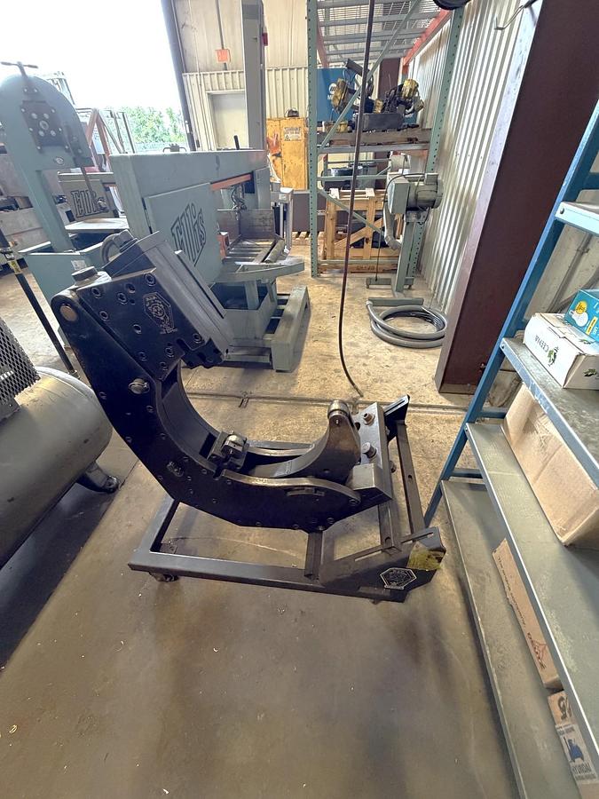 Used 2004 Yama Seiki GS-460L Heavy Duty Lathe with 24" SMW Air Chuck, 8" Bar Cap, 29" sw, 79" cc, 60 HP, Steady Rest, Chip Conveyor