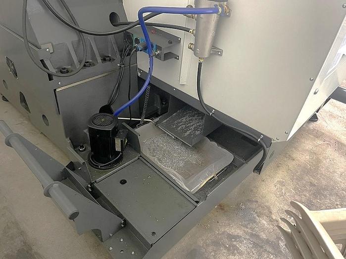 Used 2021 Haas VF-4SS w/ Probing, Prep for Coolant Through the Spindle, 30 Station Side Mounted ATC