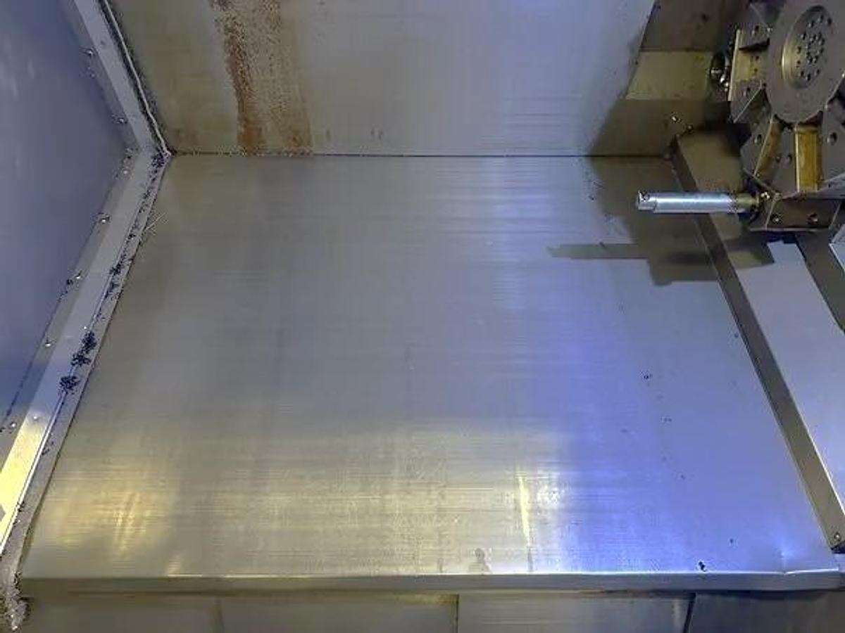 Used 2008 Haas SL-40T with 15" Hyd. Chuck, Tool Presetter, Tailstock, Chip Conveyor, Geared Head, Block Style Turret, 4" Bar Capacity