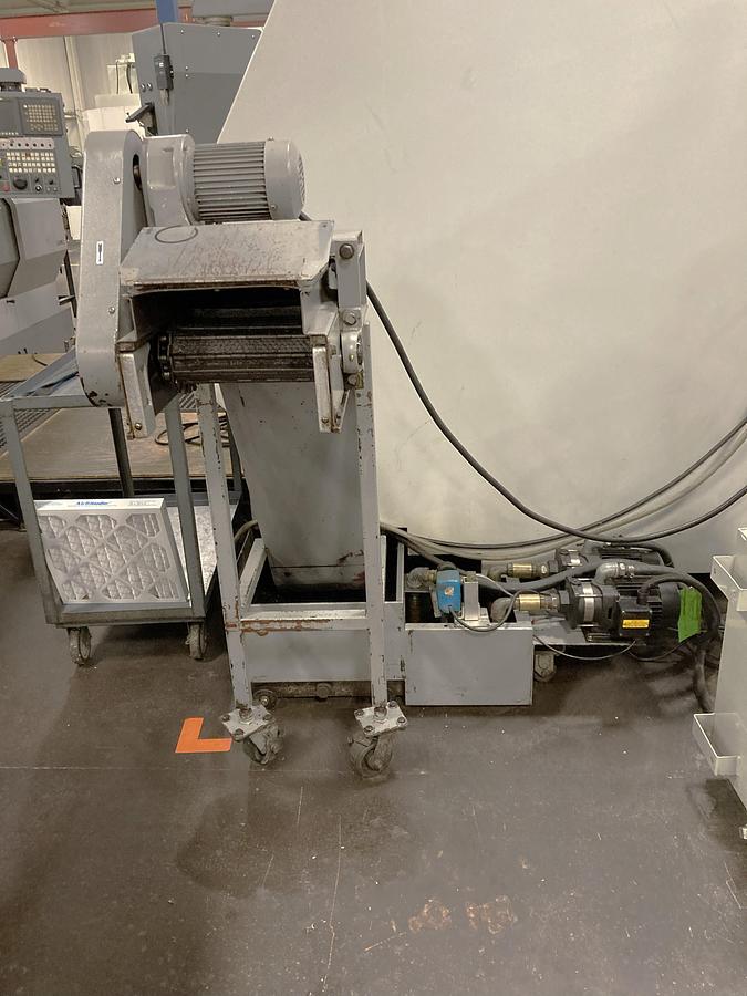 Used 2006 Leadwell LTC50-BL with 18" Hyd Chk, 4.6" Bar Cap., 33.5" sw, 80" cc, 1500 RPM, 50 HP, Steady Rest, Conveyor, Fanuc 0i-TC