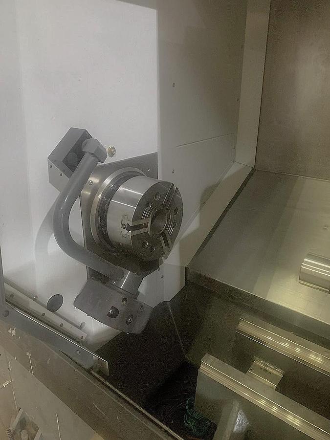 Used 2020 Haas ST30 with Tailstock, Chip Conveyor, Tool Presetter, 10" Chuck, 3" Bar Capacity, 12 Station Turret, 32.5" Max Cut Length