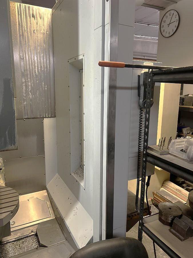 Used 2016 Haas UMC-750SS with Coolant Thru Spindle, Haas Probing, 30 ATC, HSM, Extended Memory, 1 Owner Machine