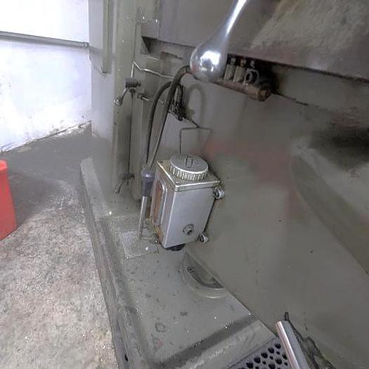 Used 1987 Webb 10"x50" Knee Mill