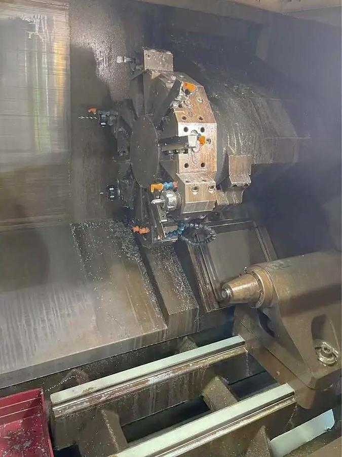 Used 2011 Haas ST-20 with Tailstock, Haas Servo 300 Barfeeder, Chip Conveyor, Tool Presetter, Collet Chuck, Mist Buster