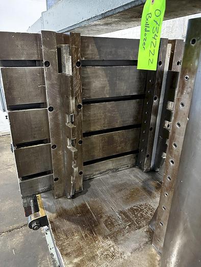 Used Bulldozer Type 300 Ton Horizontal Hydraulic Press