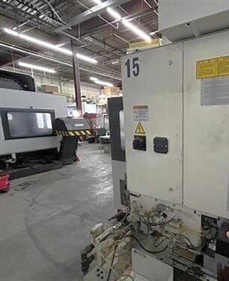 Used 2015 Fanuc Robodrill Alpha-D21LiA5 with 2 Pallet Changer, 24,000 RPM Spindle, 21 Pos. ATC, Tool Probe, ONLY 755 CUT HOURS !!