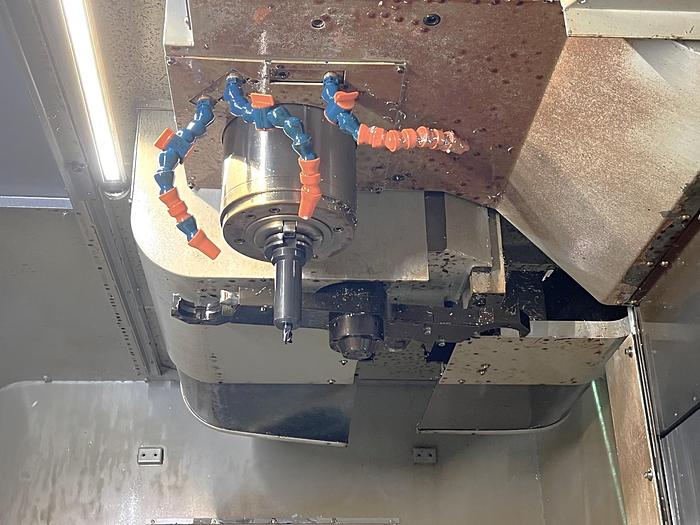 Used 2005 Hyundai-Kia VX500 3 Axis Vertical Machining Center