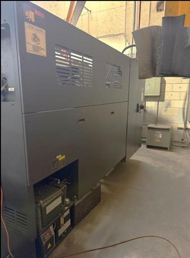 Used 2011 Doosan Puma 2600 with 10" Chuck, Tailstock, Tool Presetter, Chip Conveyor, Fanuc 0i Control