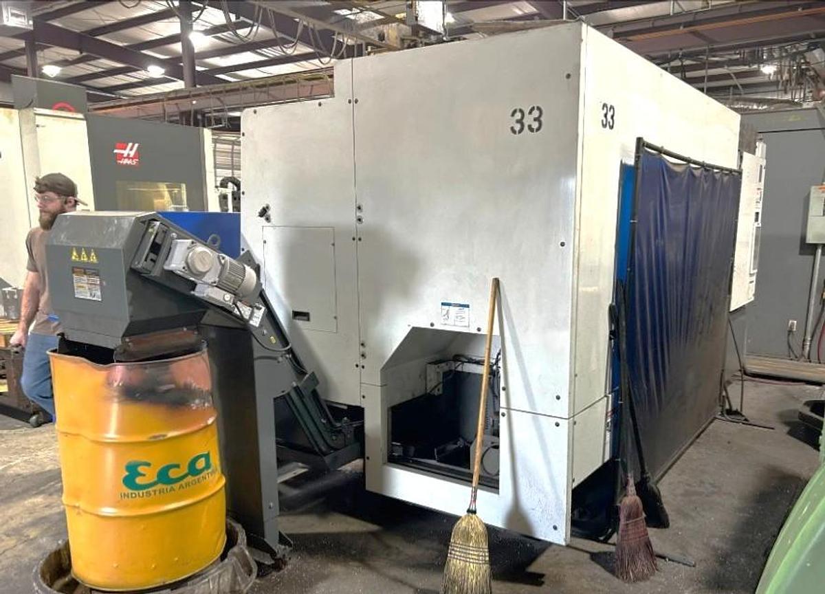 Used 2014 Haas ST-40 with Tailstock, Chip Conveyor, 15" Hydraulic Chuck, Tool Presetter, Remote Jog Handle, 3,278 Feed Cut Hours