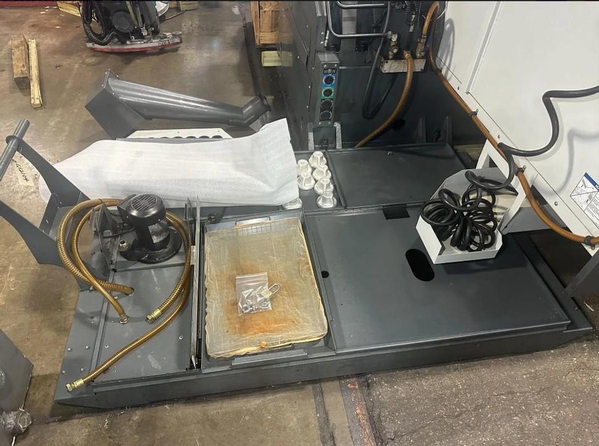Used 2014 Haas VF8/40 with Haas Probing Package (needs probe repaired), 24 Station Side Mount ATC, 8100 RPM, CAT 40