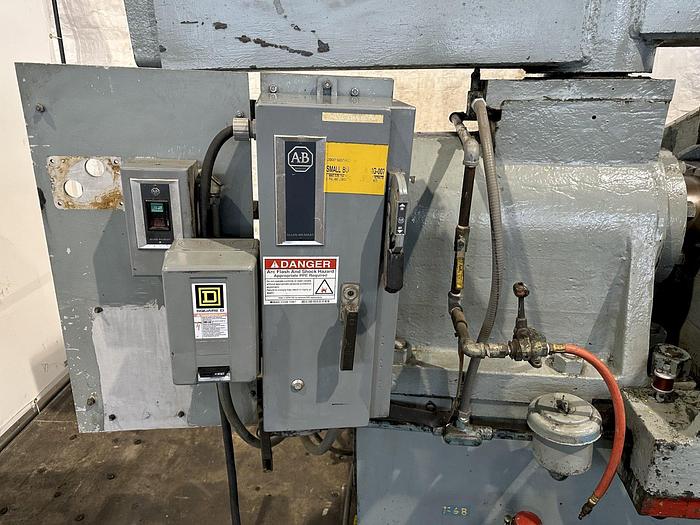 Used Bulldozer Type 300 Ton Horizontal Hydraulic Press