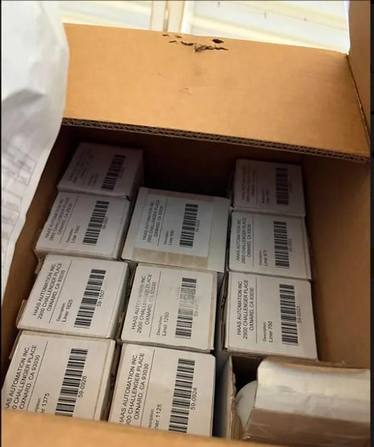 Used 2019 Haas ST-10 with Tailstock, Toolsetter, Chip Conveyor, Royal Collet Chuck, 6" 3 Jaw Chuck, Parts Catcher, ONLY 961 Hours