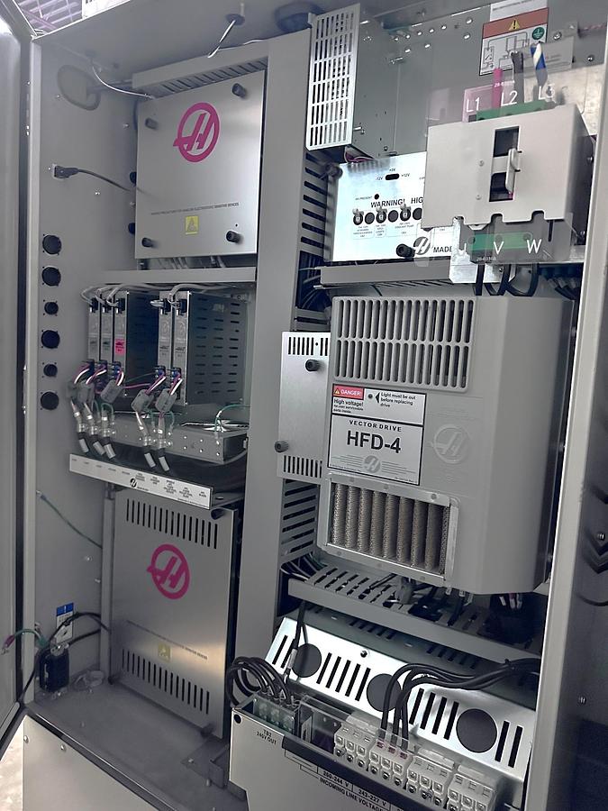 Used 2019 Haas VF-4 with Probing, 24 Station Tool Changer