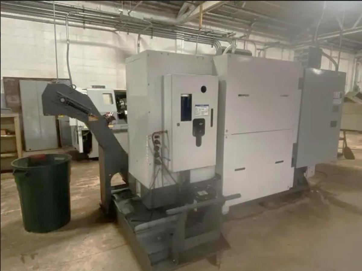 Used 2010 Haas ST-20 with 8.3" Chuck, Chip Conveyor, Tailstock, 2" Bar Capacity