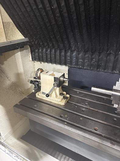 Used 2016 Mazak VCU-500C with Mazak 4th Axis Rotary Table, Coolant Thru Spindle, Probing