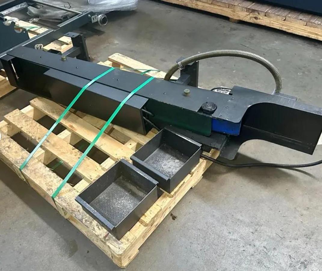 Used 2017 Doosan Puma 2600SY II with Barfeed, Parts Catcher, Parts Conveyor, Chip Conveyor
