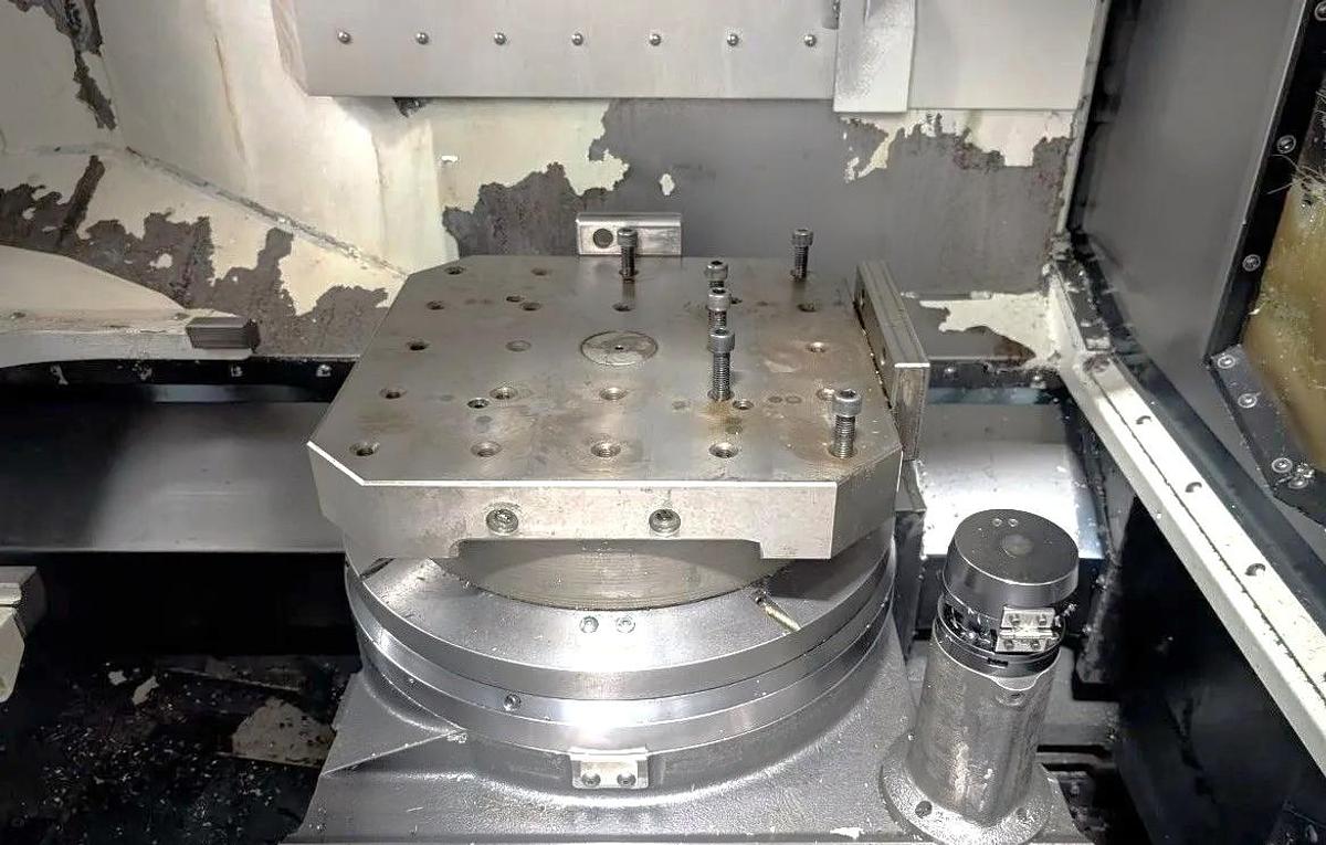 Used 2014 DMG Mori NHX4000 with 1 Degree Pallet Index, Chip Blaster Hi Press CTS, 12,000 RPM, 60 Station ATC, 12,000 RPM, Chip Conveyor