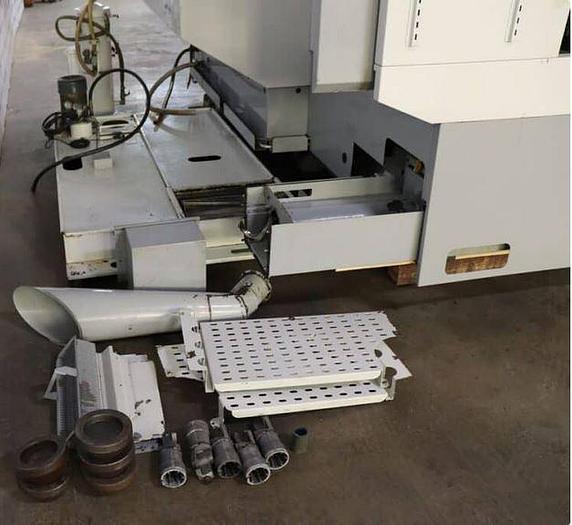 Used 2006 Haas EC-400 with 2 Pallet Changer