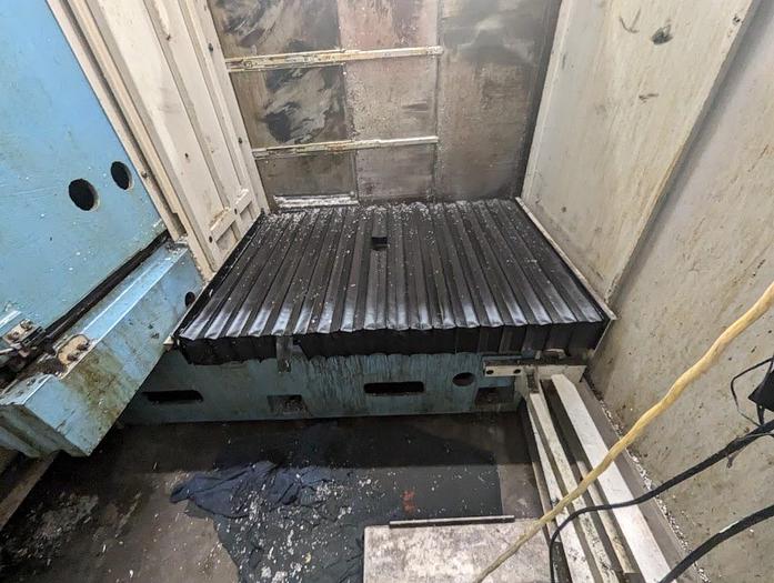 Used 1996 Mazak VTC20B Mazatrol M-32B