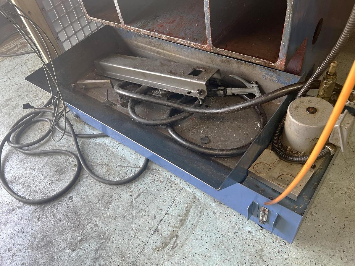 Used 2000 Miyano MTV-C410 Vertical Machining Center w/ 2 Pallet Changer, (42) BT40 Tool Holders, Rigid Tapping