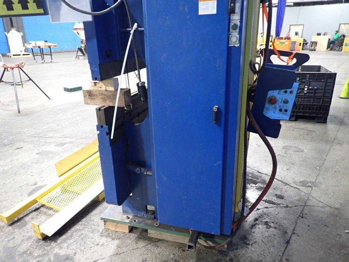 Used Cincinnati Hydraulic Press Brake Model 60CBII, 60 Ton, 4 ft., 8" Stroke