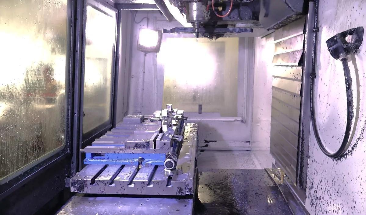 Used 2015 Haas VF-4SS w/ Coolant Thru Spindle, Haas Probing, 15,000 RPM Spindle, PCool, Auger