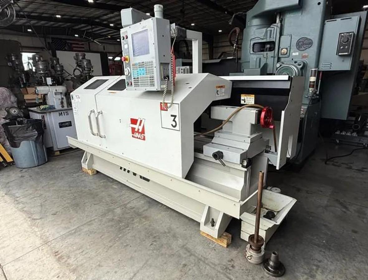 Used 2006 Haas TL-3 with Tailstock, 12" Chuck, Fully Enclosure, Coolant Tank/Pump, Just 4741 Spindle Hours !!