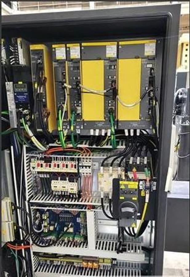 Used 2022 Doosan Puma GT-2600M with C Axis, Milling/Drilling, Collet Chuck, FMB Turbo Barfeeder, Tailstock, Chip Conveyor, Tool Eye