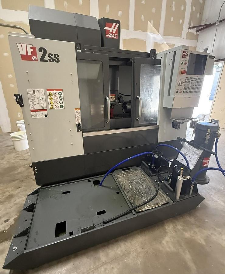 Used 2024 Haas VF-2SS, HRT210 Rotary Table w/8" 3-Jaw Chuck, WIPS Renishaw Tool & Part Probe, Thru the Spindle Coolant, High-Speed Machining, Programmable Coolant