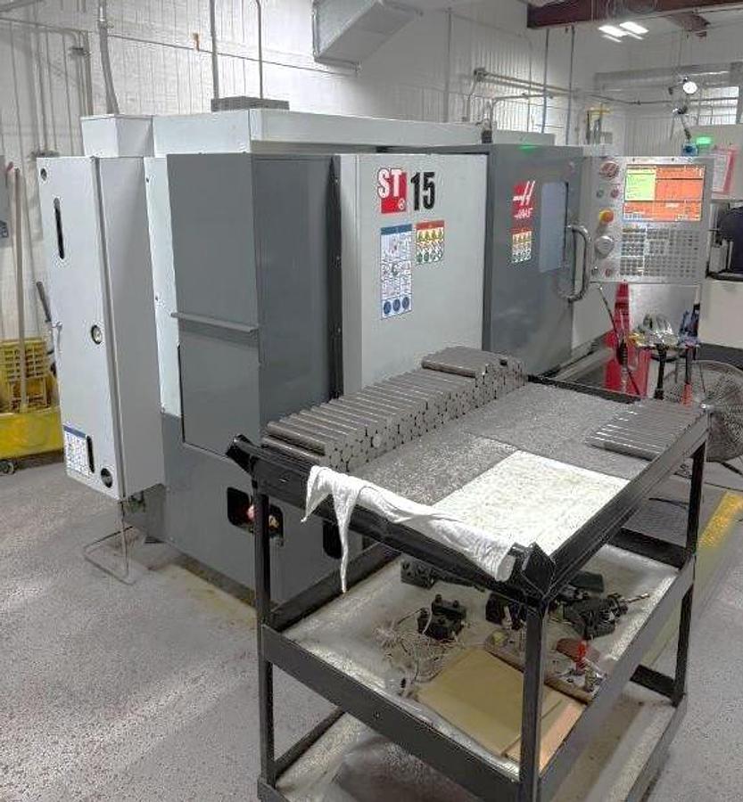 Used 2017 Haas ST-15 with Tool Presetter, Tailstock, 8" Chuck, Chip Conveyor, A/C for Cabinet, 12"x16" Capacity, 5500 Spindle Hours