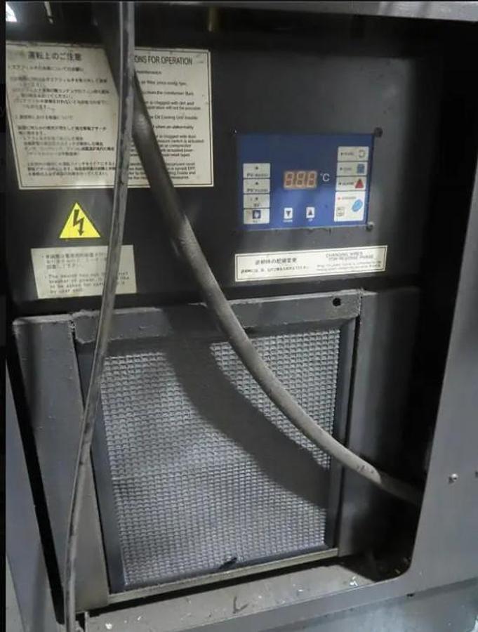 Used 2005 Mazak Nexus VCN-410A with Coolant Thru Spindle, Chip Conveyor, 30 Station Side Mounted ATC, 12,000 RPM