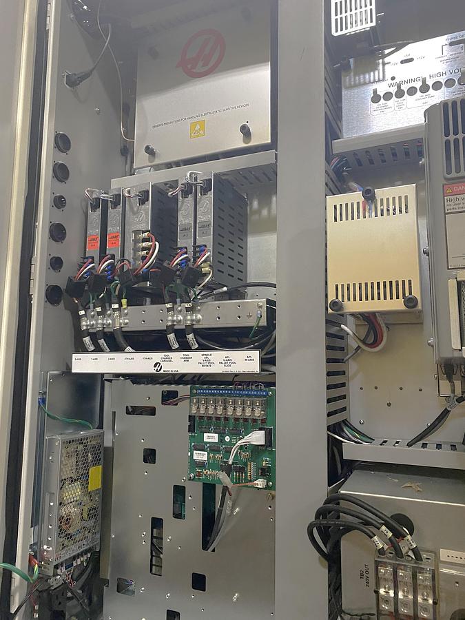 Used 2023 Haas VF8/40 w/ Midaco Pallet Changer, Hydr. Clamping, Extended Z Axis, Probing, 10,000 RPM, Prep for Coolant Thru Spindle