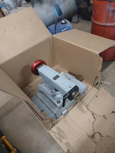 Used 2022 Haas TL-2 Big Bore with 3" Bar Cap., 10" Chuck, Tailstock, Tool Post, Full Enclosure, From Tech School, Wired 3 Phase ONLY