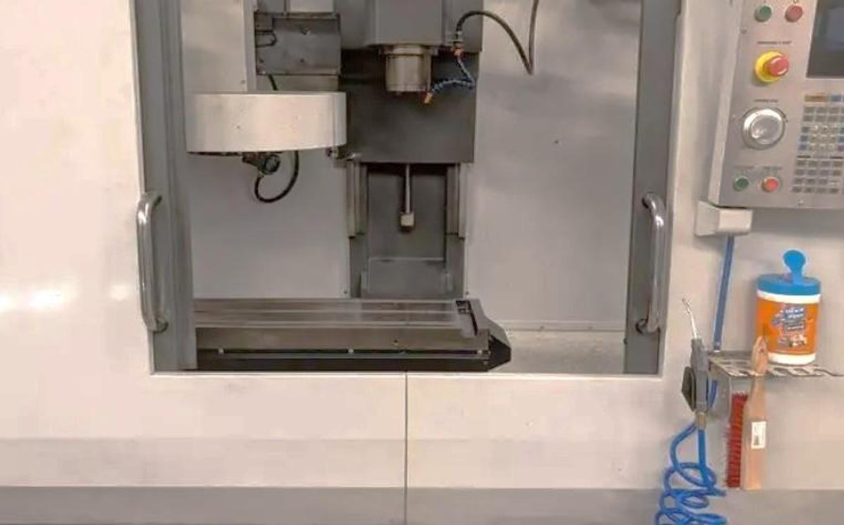 Used 2015 Haas TM-2P with 4th Axis Drive, Haas Probing Package, 6,000 RPM, Chip Auger, Rigid Tap, 20 Station ATC