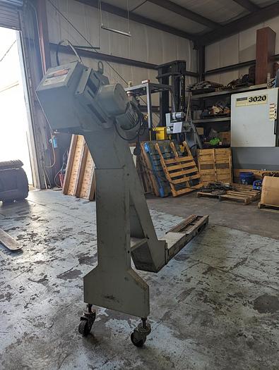 Used 2008 Hennig Chip Conveyor for Haas EC-400