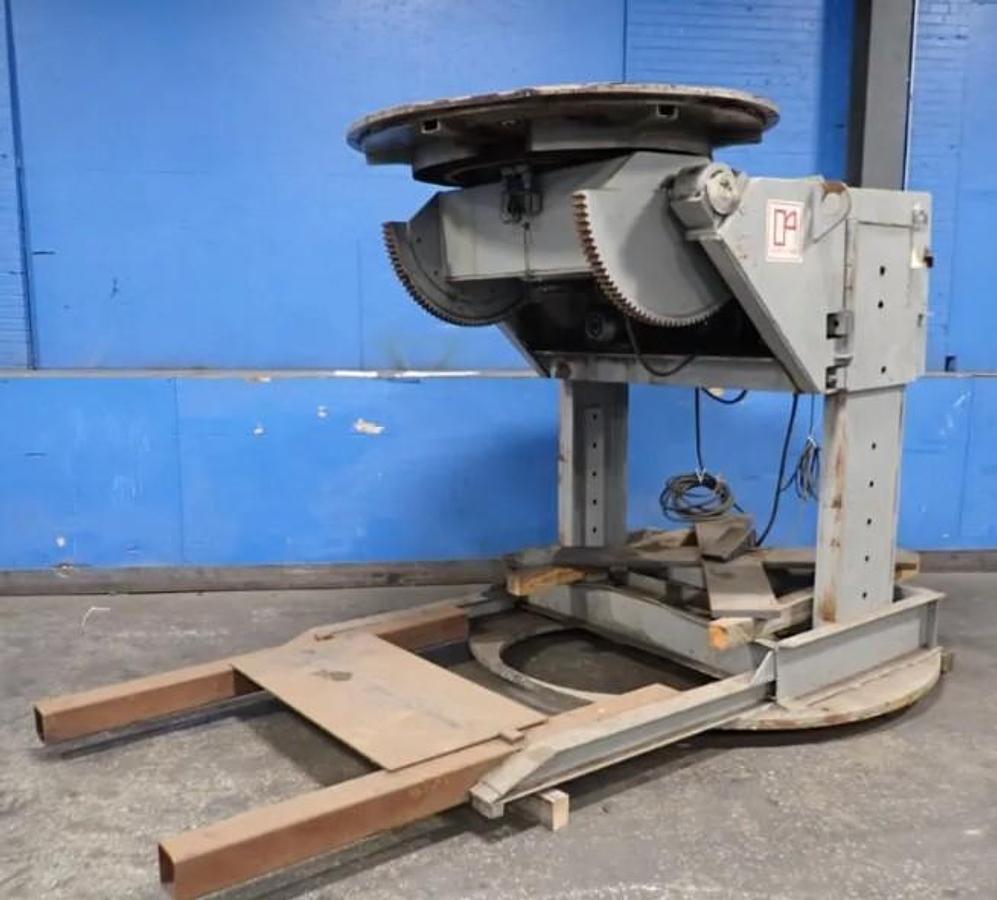 Used 1973 Ransome 100P Welding Positioner
