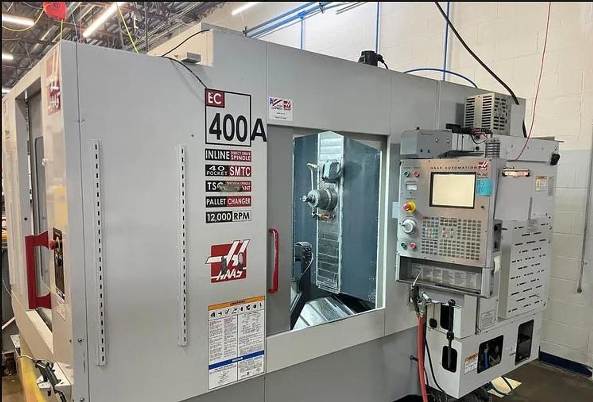 Used 2005 Haas EC-400, Full 4th Axis Rotary Table, 300 PSI CTS, Haas Renishaw Probing, Tombstones, 40 Station ATC