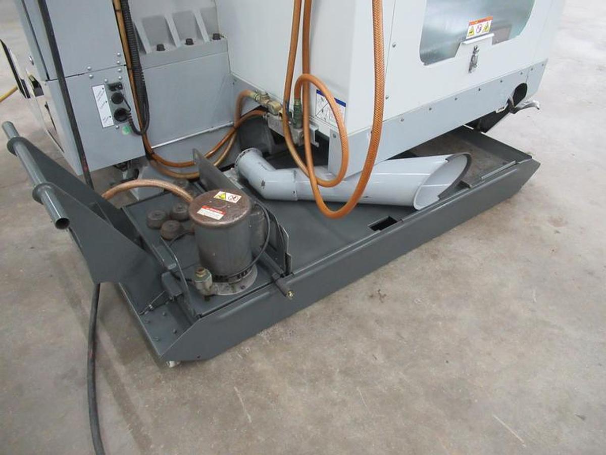Used 2009 Haas VF2YT with Extended Y Axis Travel, Chip Auger, Rigid Tapping, 2 Spd Gearbox, 7500 RPM, 20 ATC