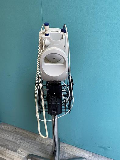 Used Welch Allyn Spot Vital Signs Monitor auf Trolley + Manschette, Fingersensor SpO2 Temperatur Sensor