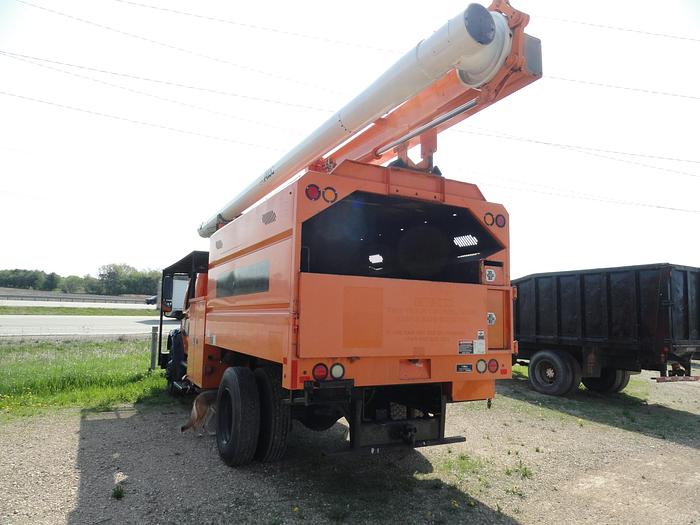 Used 2011 Freightliner / Altec BUSINESS CLASS M2 106 / LRV -55