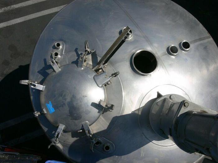 Used Paul Mueller 4000 Liter SS Jacketed Reactor w/ Agitator 25 PSI FV &138 PSI