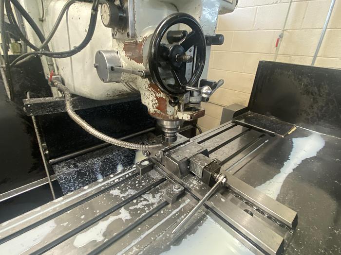 Used 1998 Hurco Hawk 30 SSM 3 Axis CNC Milling Machine