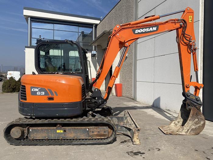 Usato 2016 DOOSAN DX63-3